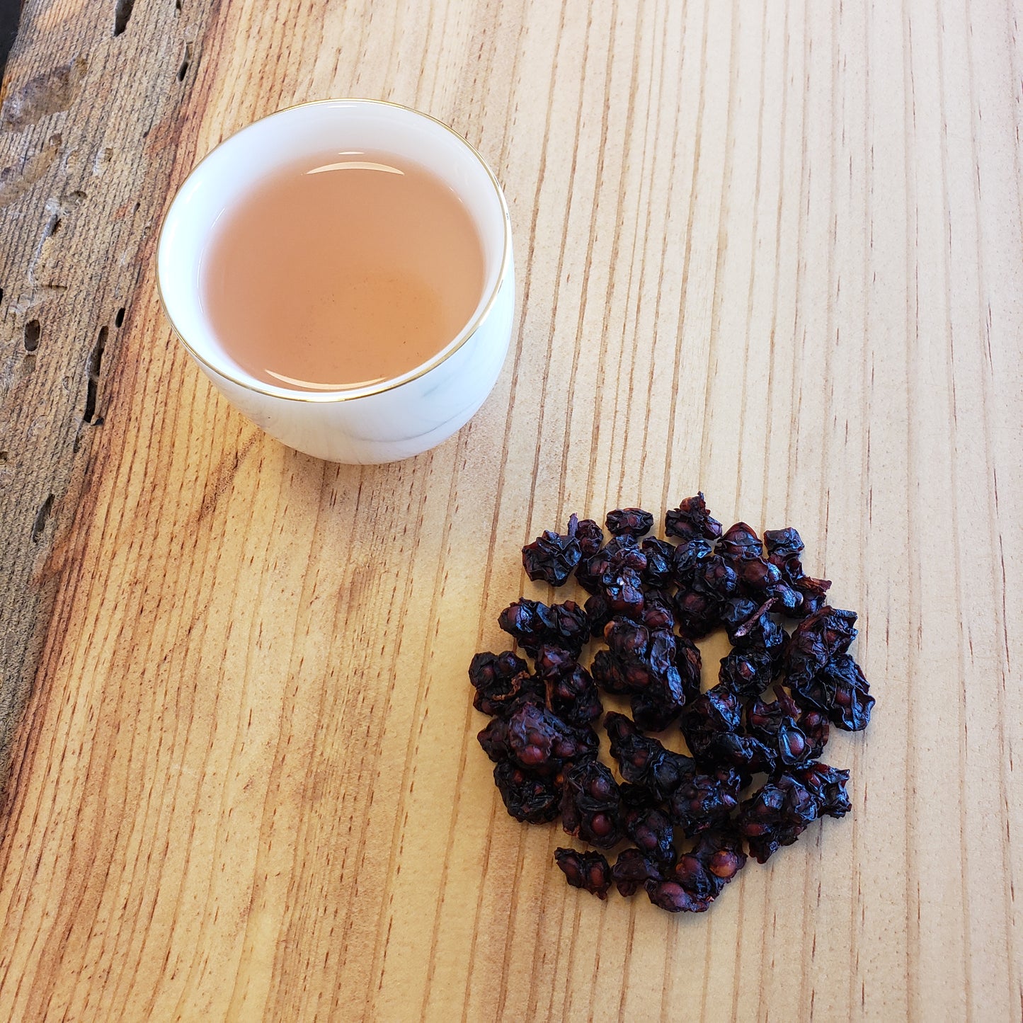 Schisandra image 0